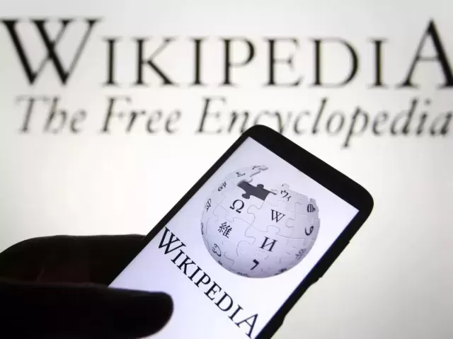 Wikipedia Faces Legal Fight Over UK's Online Safety Act